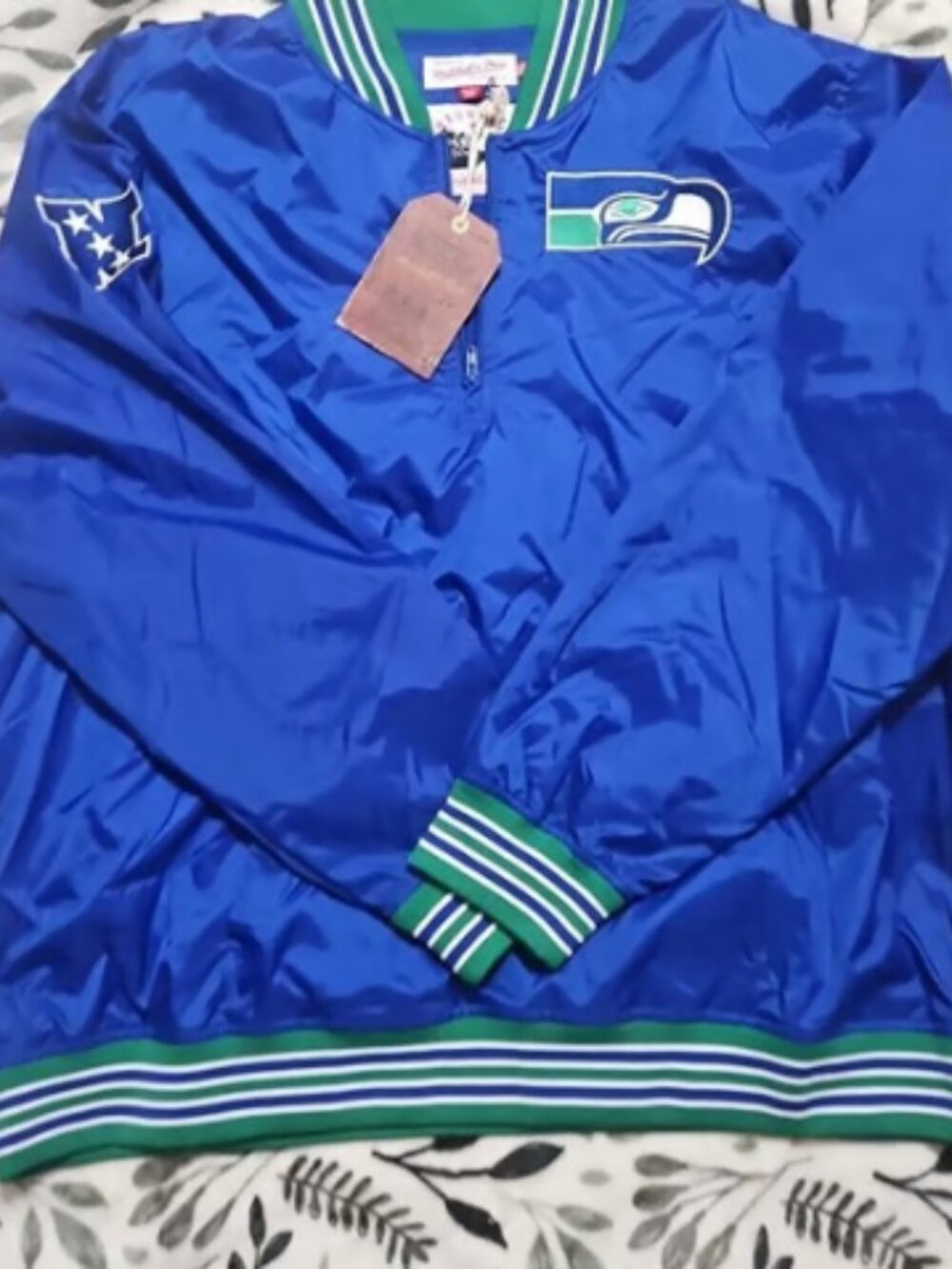 Seattle Seahawks lightweight vintage pullover jacket